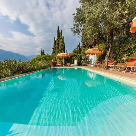 Le Dimore 2 Apartment Torri Del Benaco