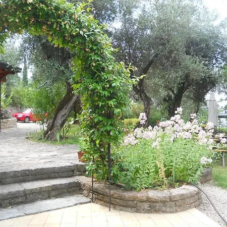 Le Dimore 2 Apartment *