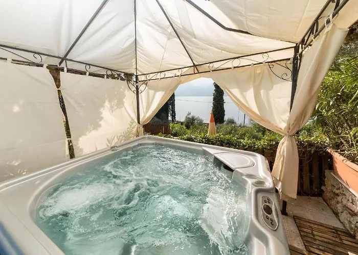 Le Dimore 2 * Torri Del Benaco