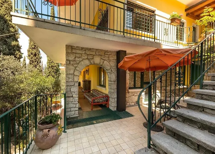 Le Dimore 2 * Torri Del Benaco