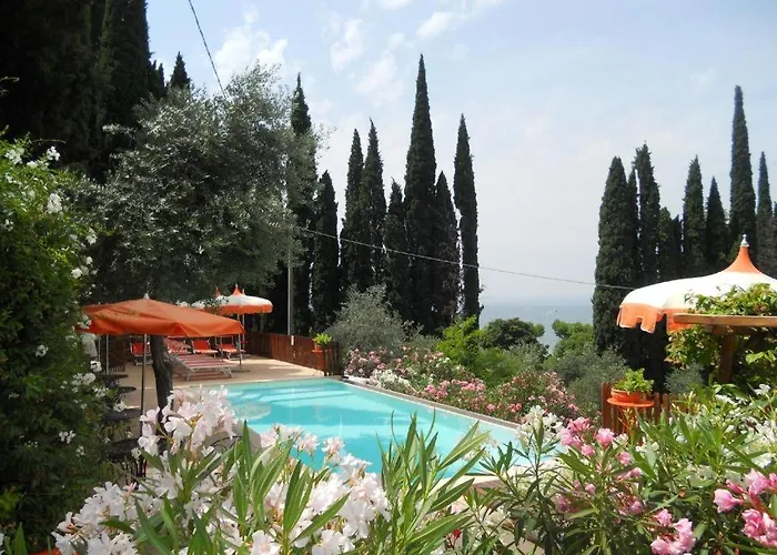 Le Dimore 2 Apartment *